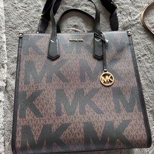 Large Michael Kors tote